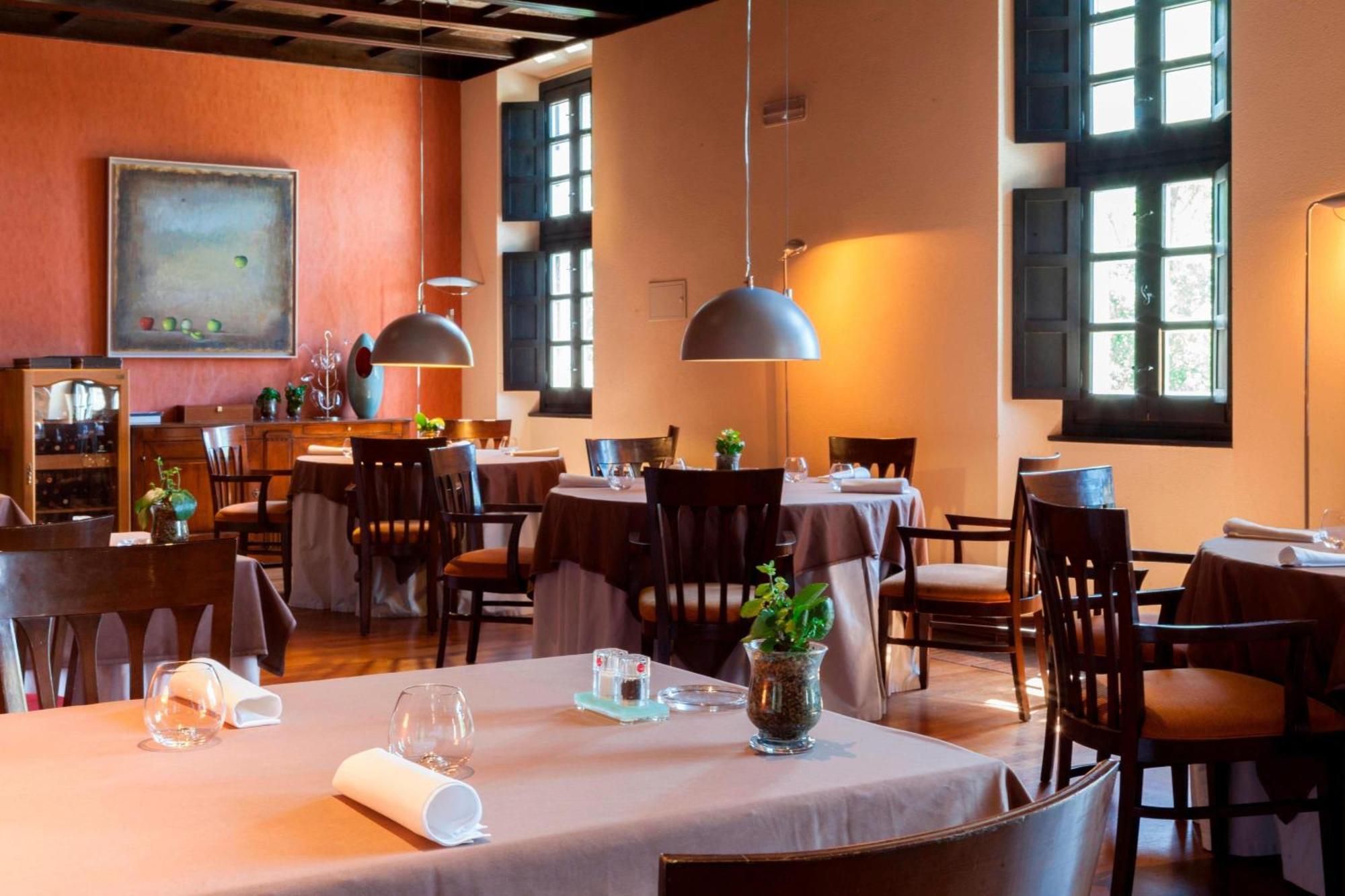 Ac Hotel Palacio De Santa Ana By Marriott Valladolid Exteriör bild Restaurant El Bulli