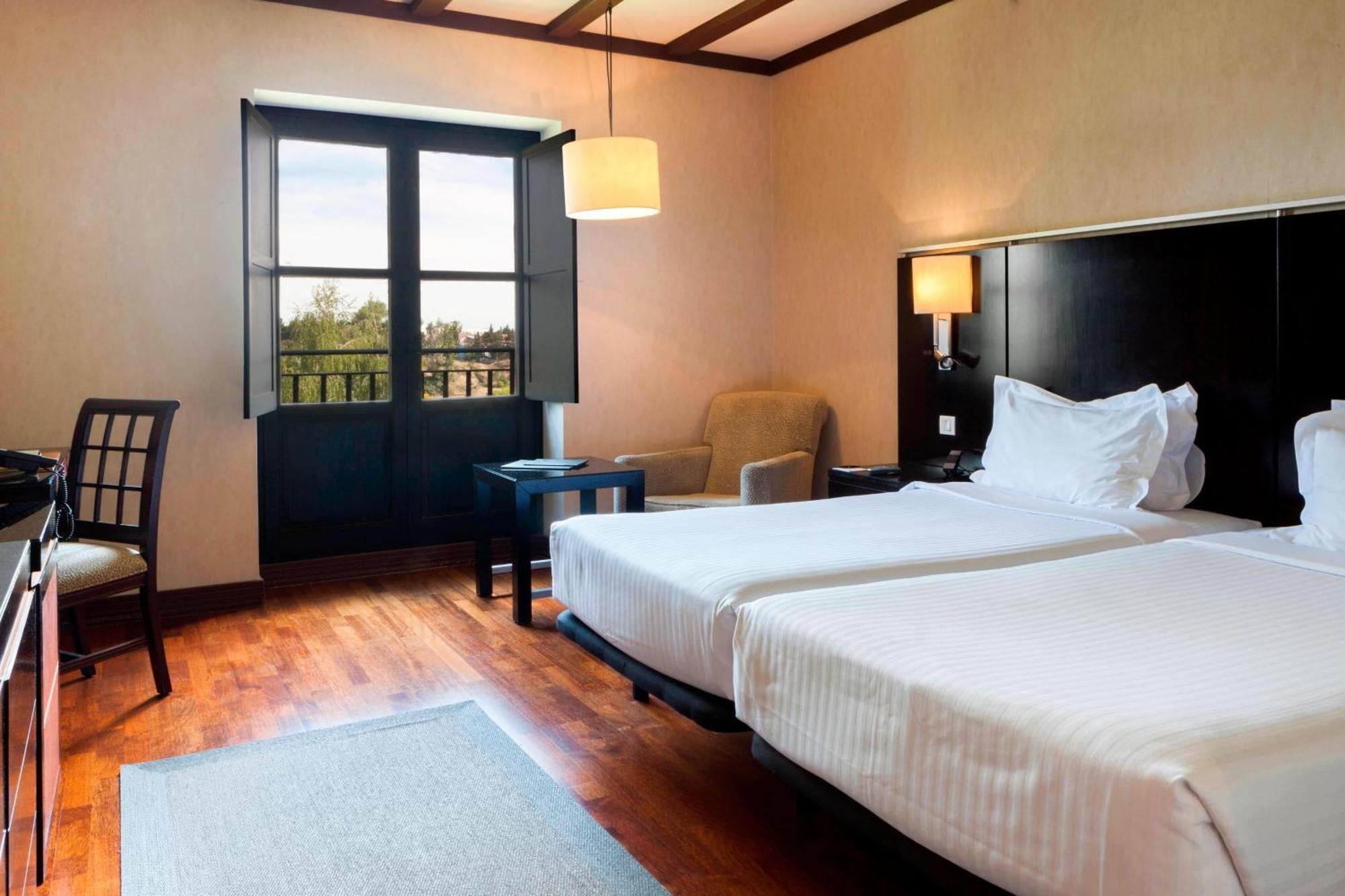 Ac Hotel Palacio De Santa Ana By Marriott Valladolid Exteriör bild Deluxe Room