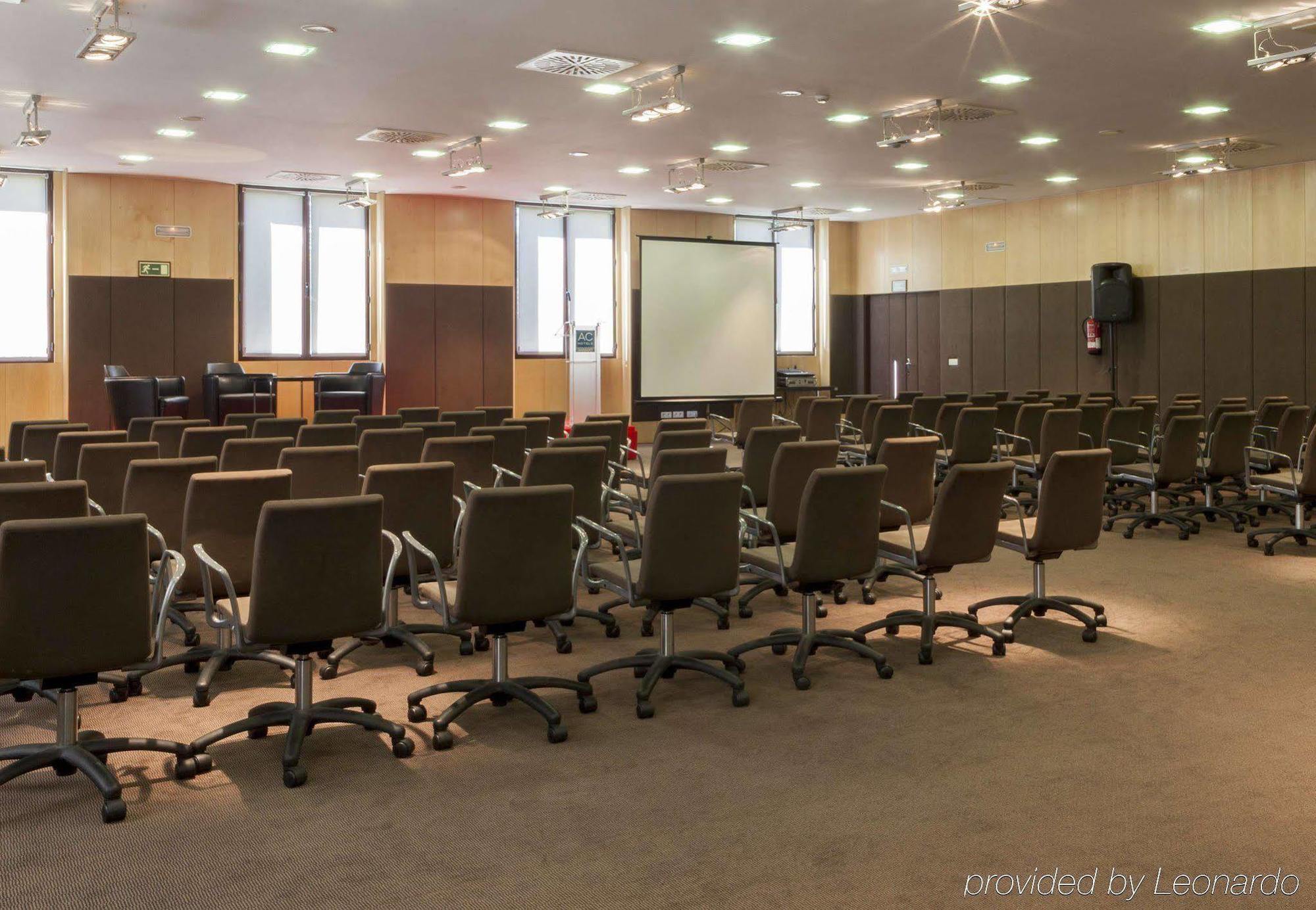 Ac Hotel Palacio De Santa Ana By Marriott Valladolid Exteriör bild The main conference room
