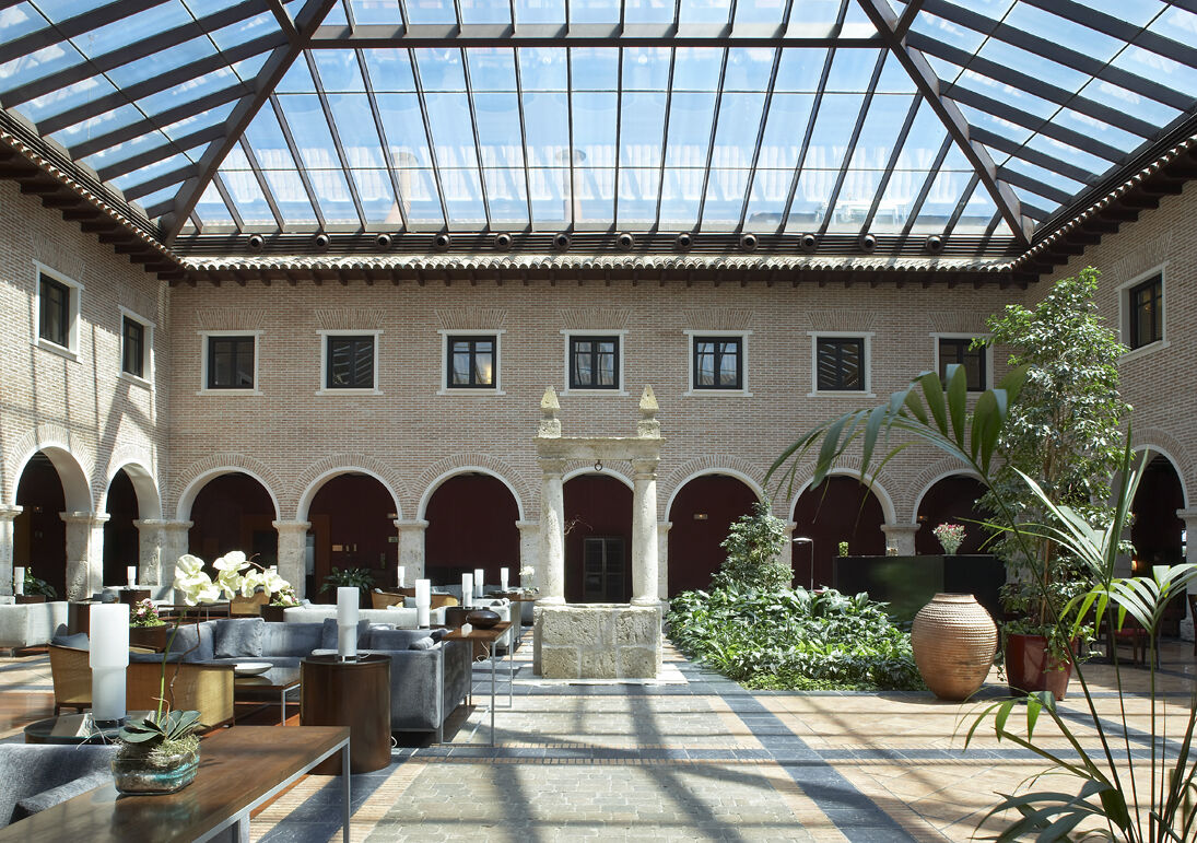 Ac Hotel Palacio De Santa Ana By Marriott Valladolid Exteriör bild The interior of the hotel